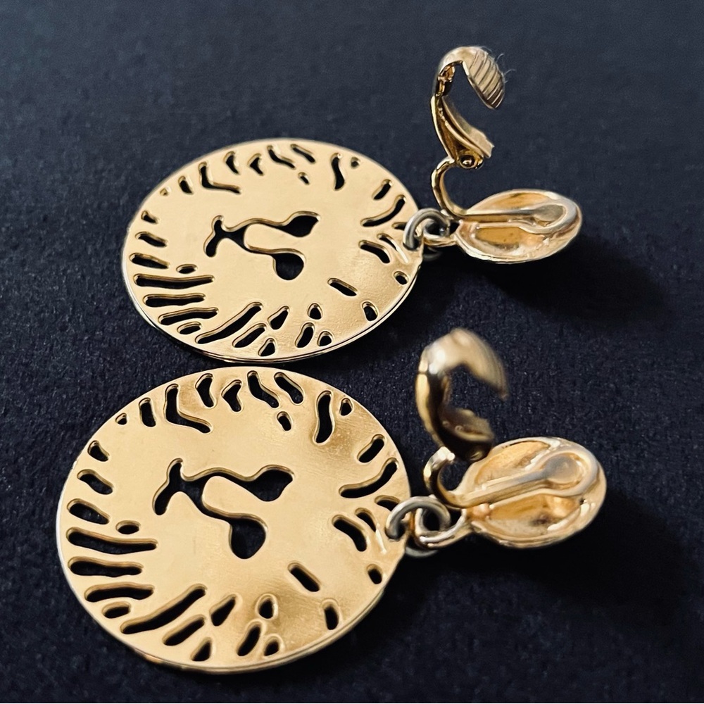 #208 Vintage Anne Klein Goldtone Lion Earrings - Picture 2 of 2